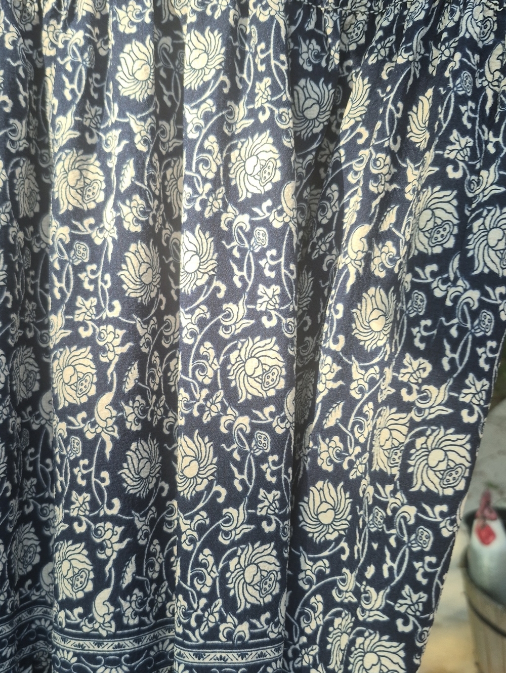 Max Studio Navy and White Floral Maxi Dress Short Sleeves V Ruffled Necklune XL - Picture 9 of 11